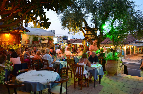 rhodos_restaurants_sailing