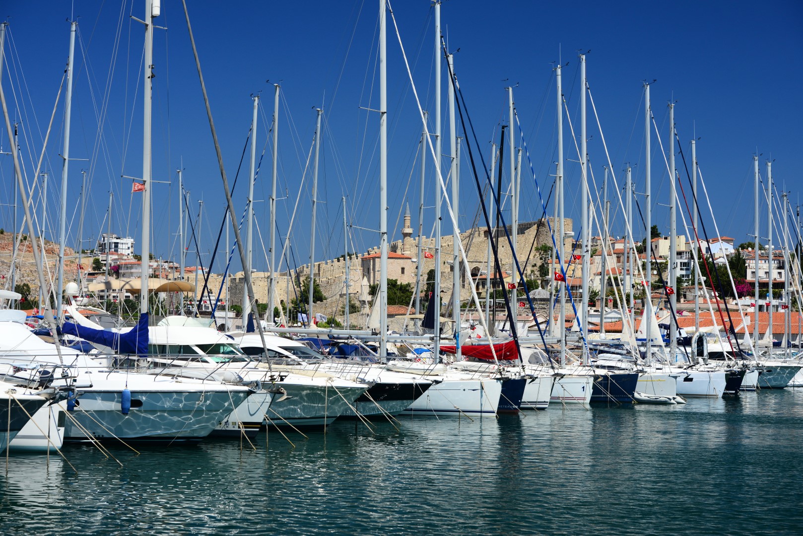 Turkey_Izmir_Cesme_marina