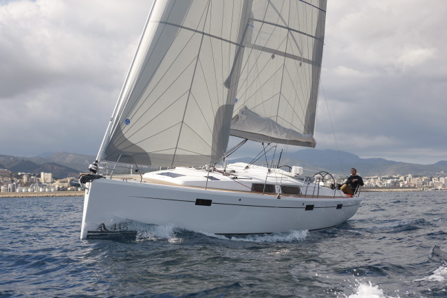 Hanse 415