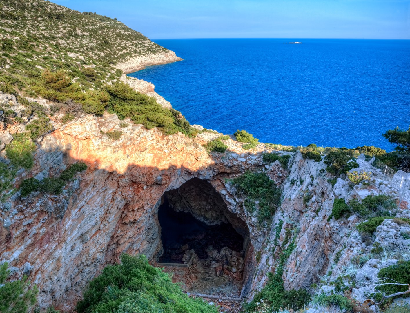 odysseus cave