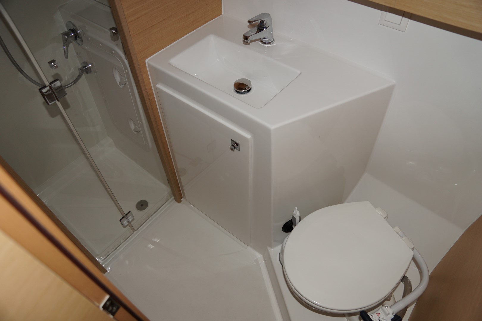 Lagoon 42 Interior Toilet