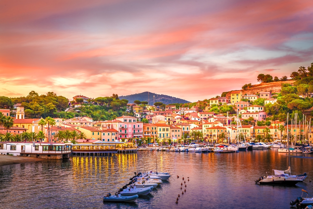 sailing_in_tuscany