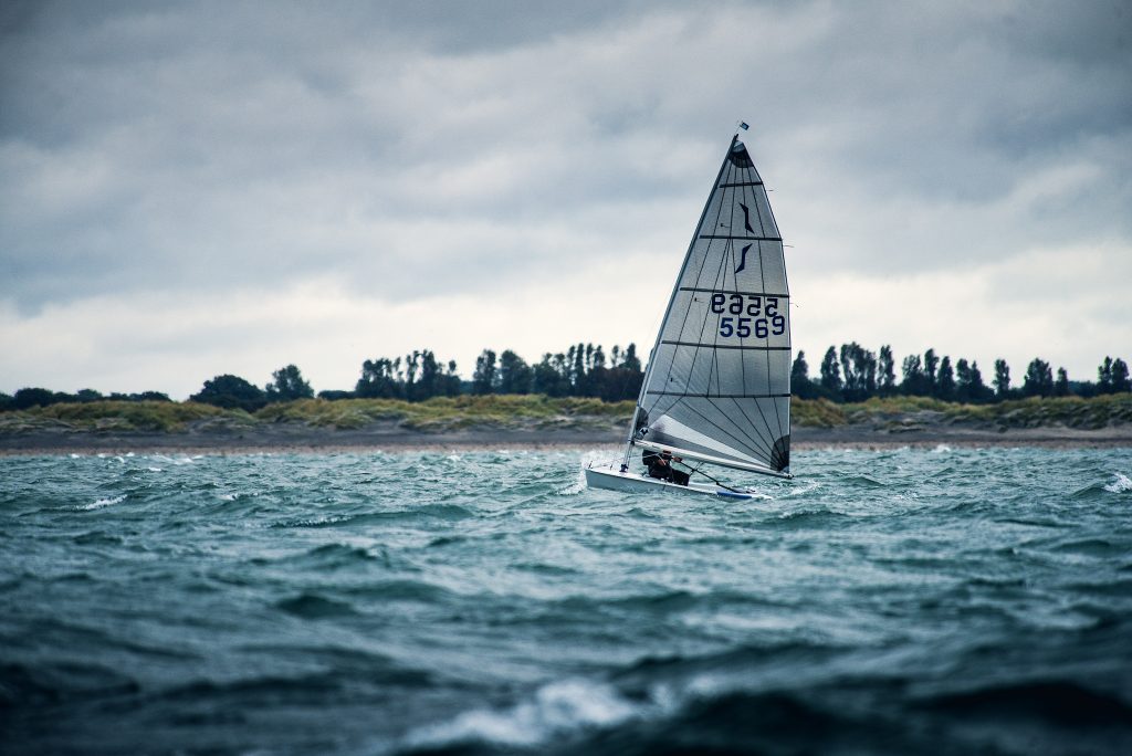 sailing dinghy_crusing