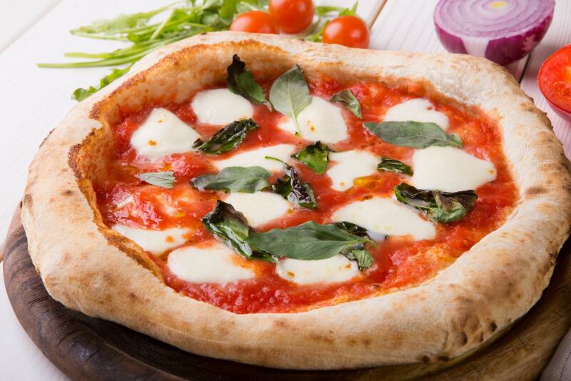 Gastronomische Höhepunkte des Segelreviers Neapel und Amalfiküste - Pizza Napoletana Margherita