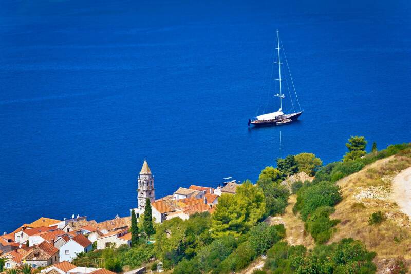 Yachtcharter in Split-Segelrevier Die Insel Vis