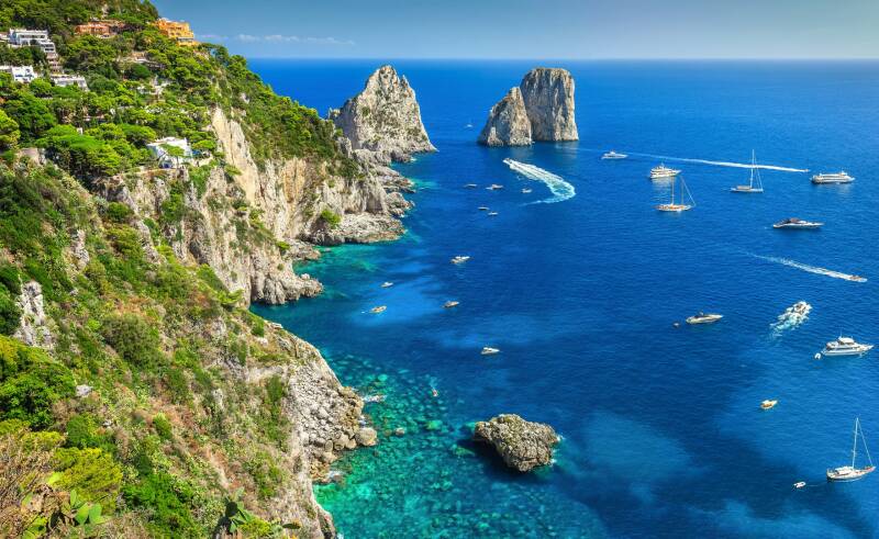 Destinos de navegación populares - Isla de Capri, Italia