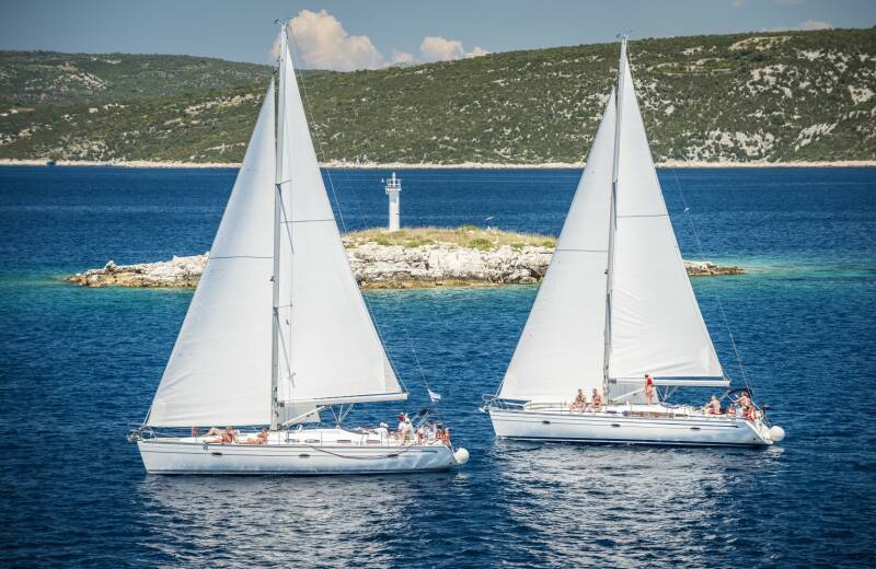 Segelboote Wochenendsegeln