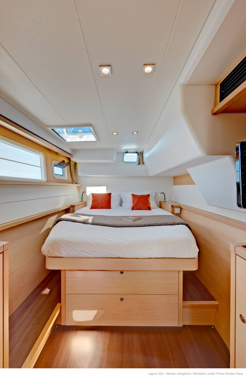 Cabin Charter or Yacht Charter? - Lagoon 450 Interior