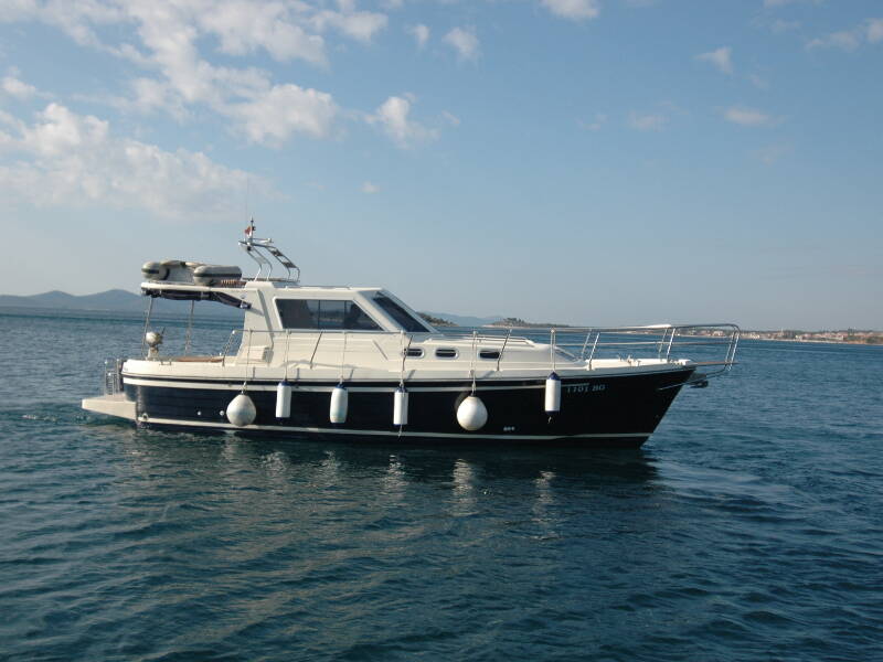 Adria 1002 Fjaka