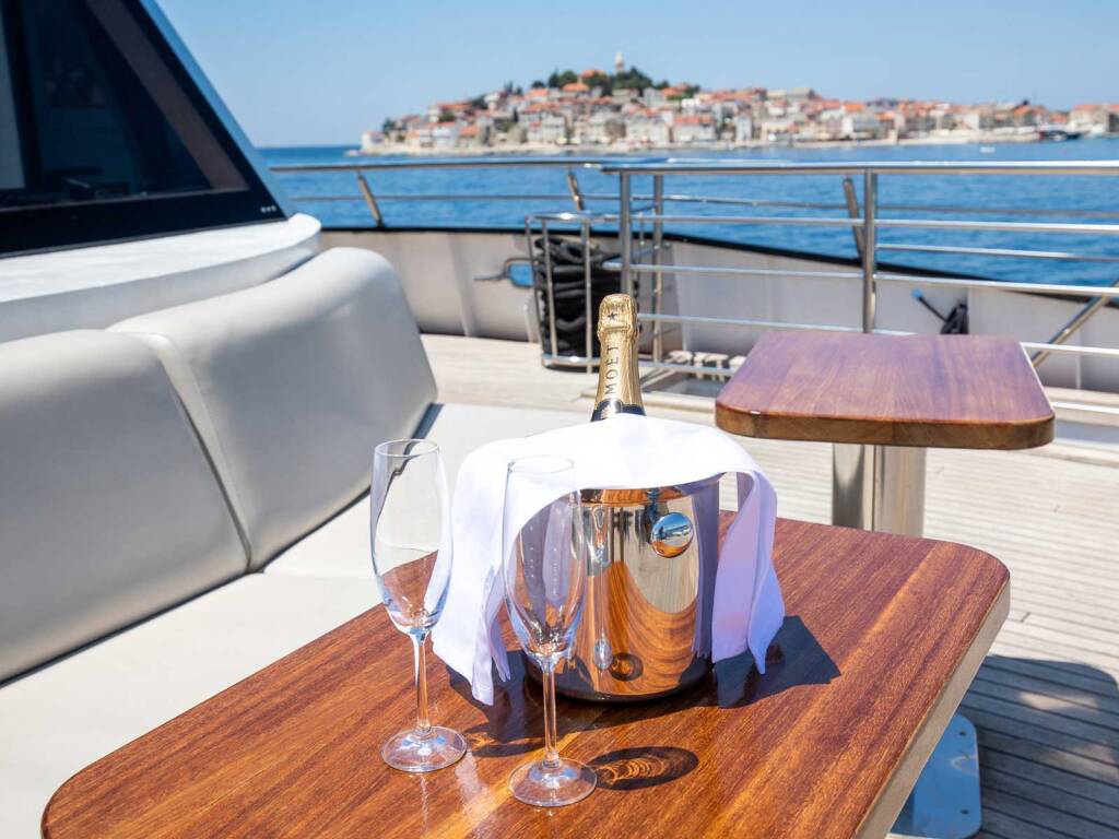 Adriatic Queen MB Adriatic Queen