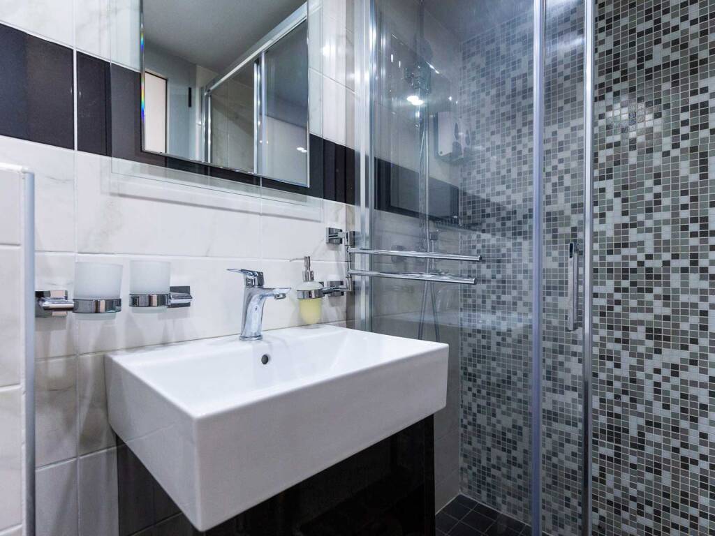 Adriatic Queen MB Adriatic Queen