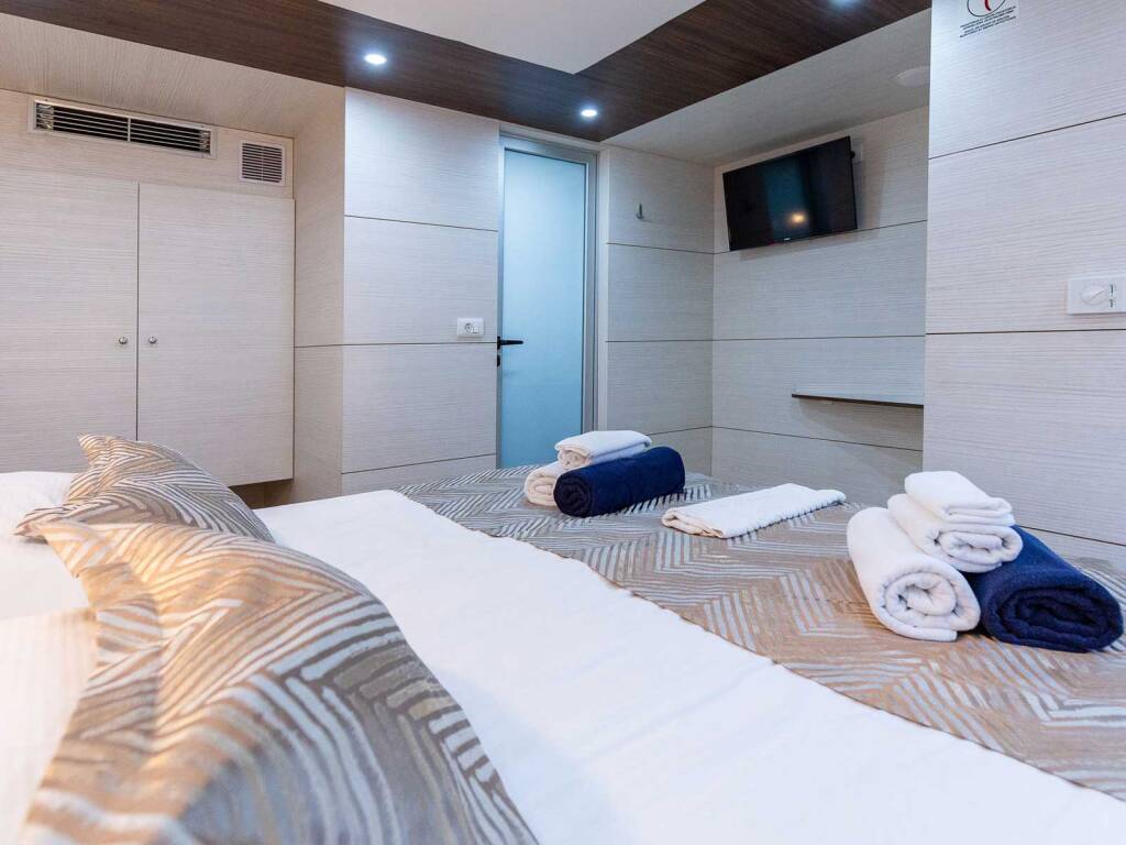 Adriatic Queen MB Adriatic Queen