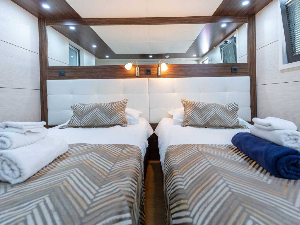 Adriatic Queen MB Adriatic Queen