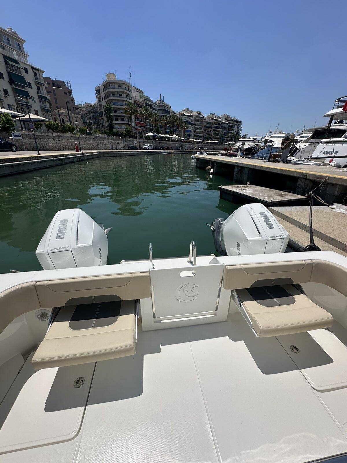 Aquila 28 