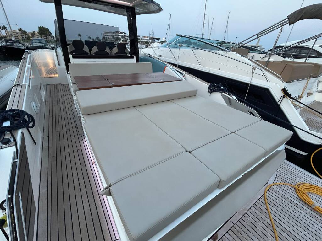 Astondoa 377 Coupe Babel iV