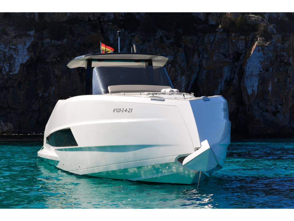 Astondoa 377 Coupe Babel iV