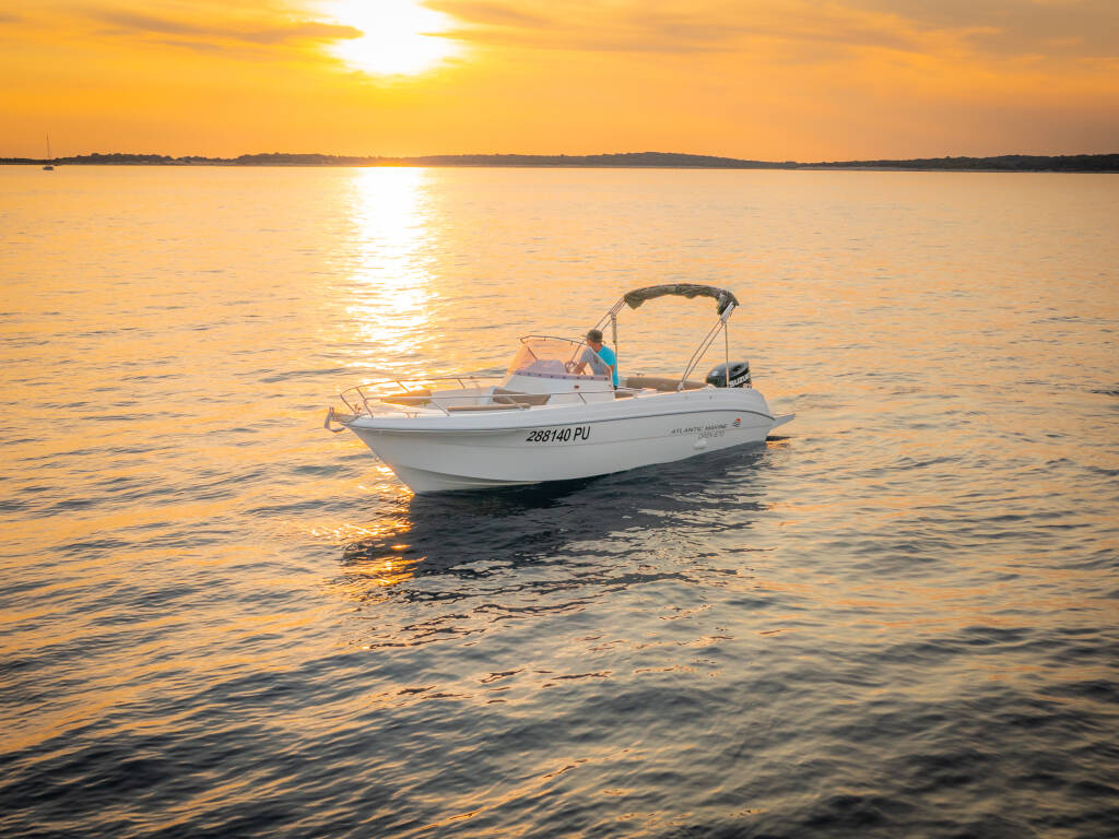 Atlantic Marine 670 • Atlantic Marine