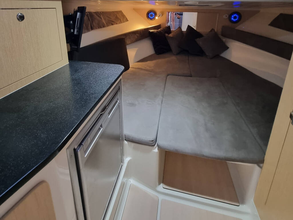 Atlantic Marine Sun Cruiser 730 Lady Blue