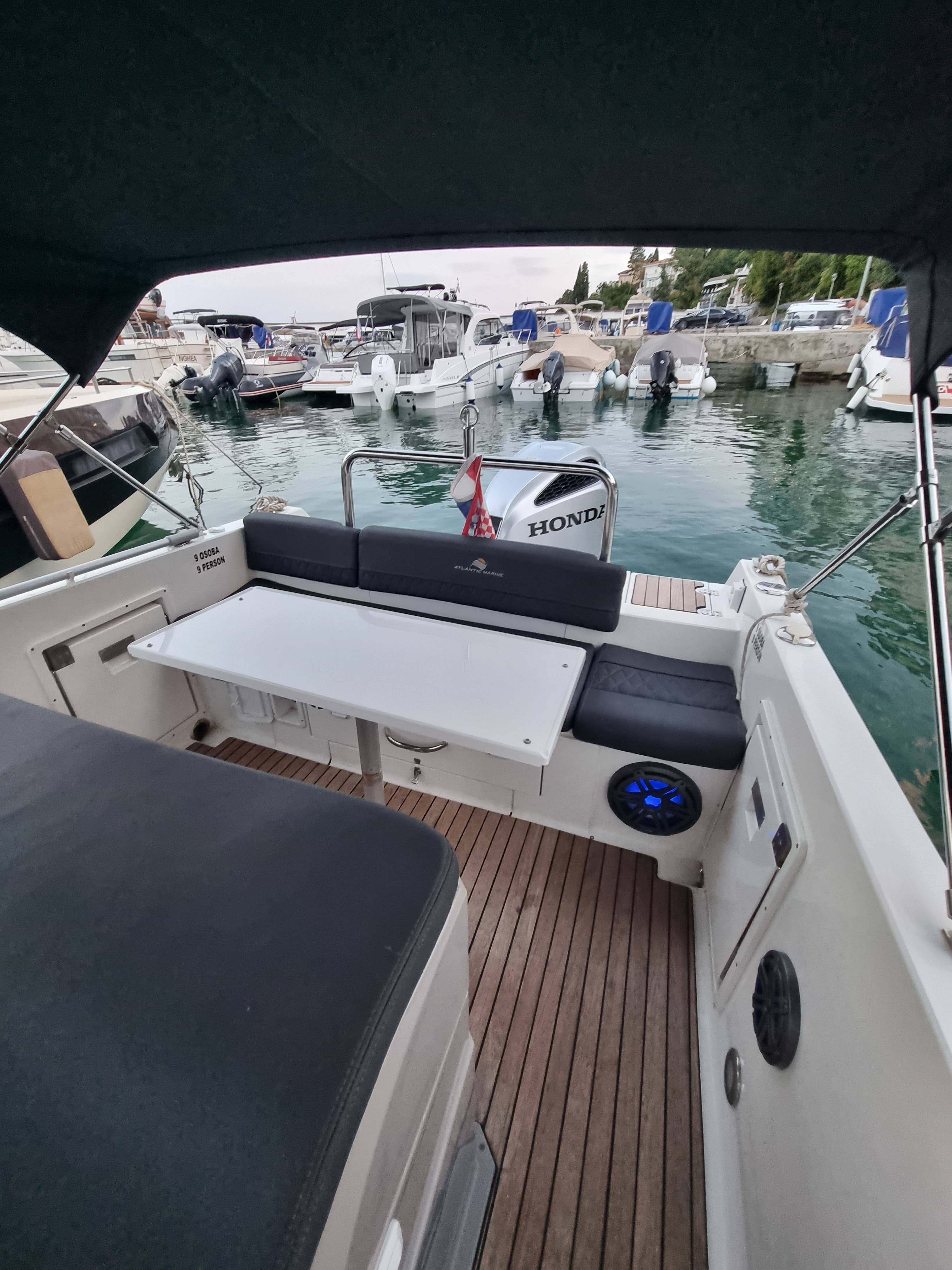 Atlantic Marine Sun Cruiser 730 Lady Blue