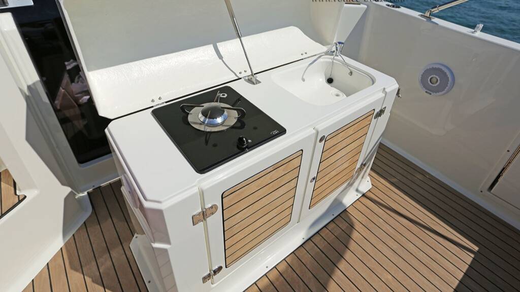 Atlantic Marine Sun Cruiser 730 Lady Blue