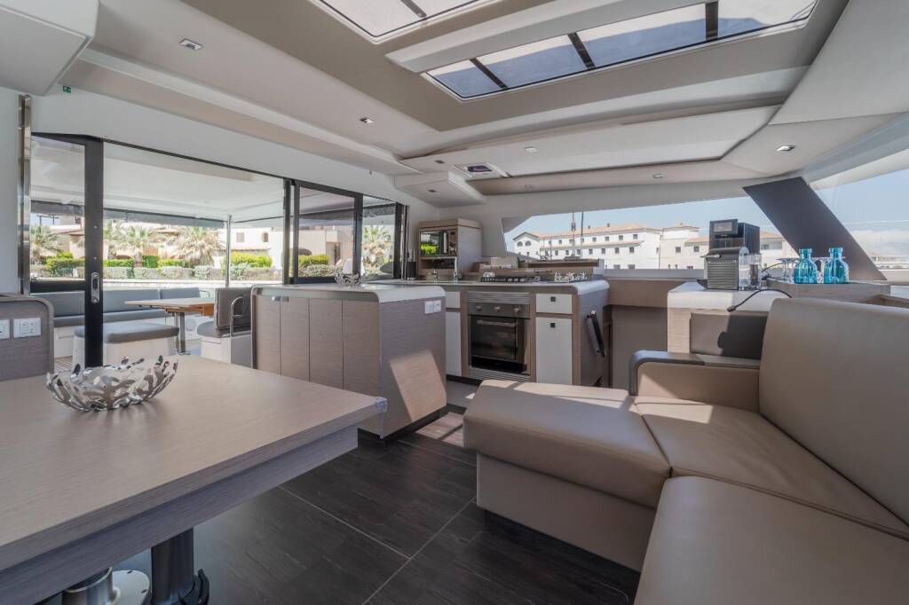 Aura 51  Kali II - Luxury Aeolian Experience 