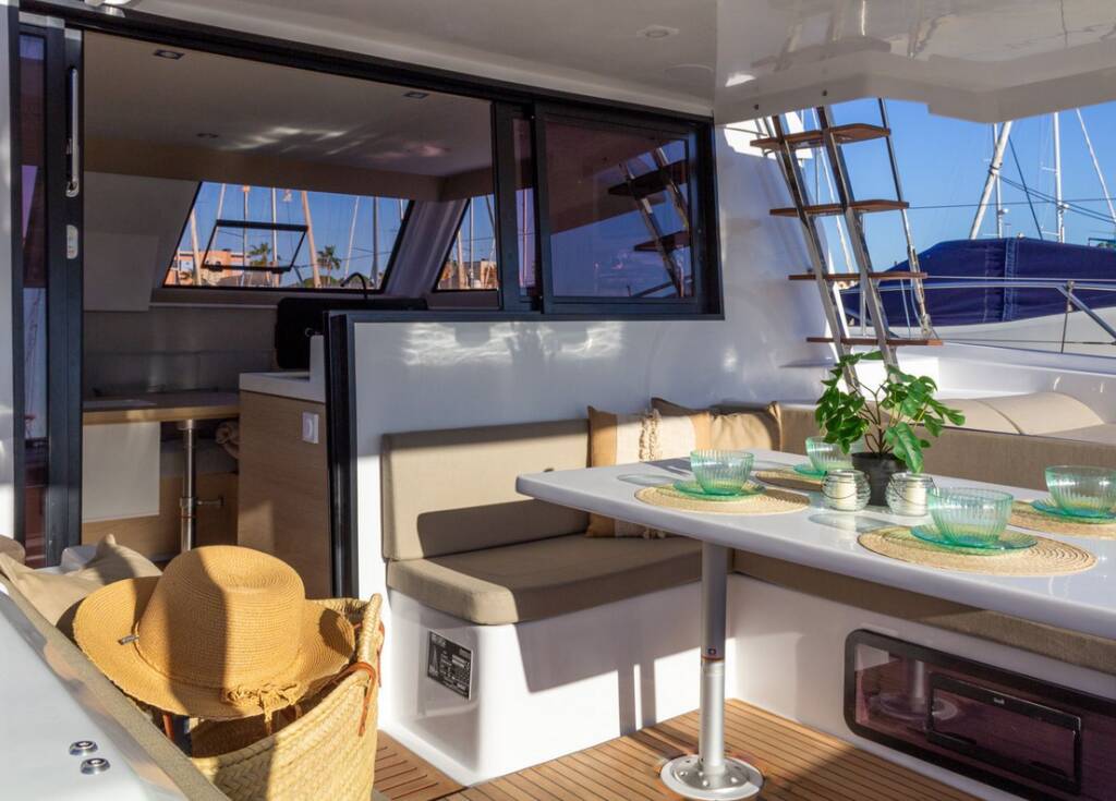 Aventura 37 Flor de Ibiza