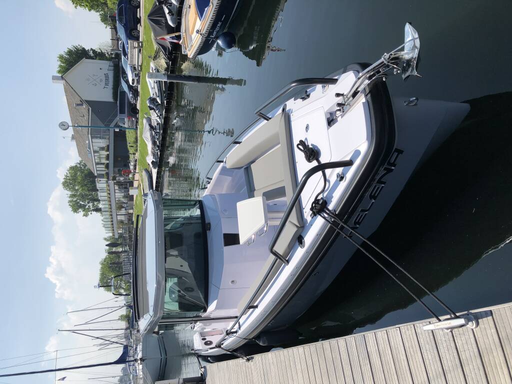 Axopar 28 Helena