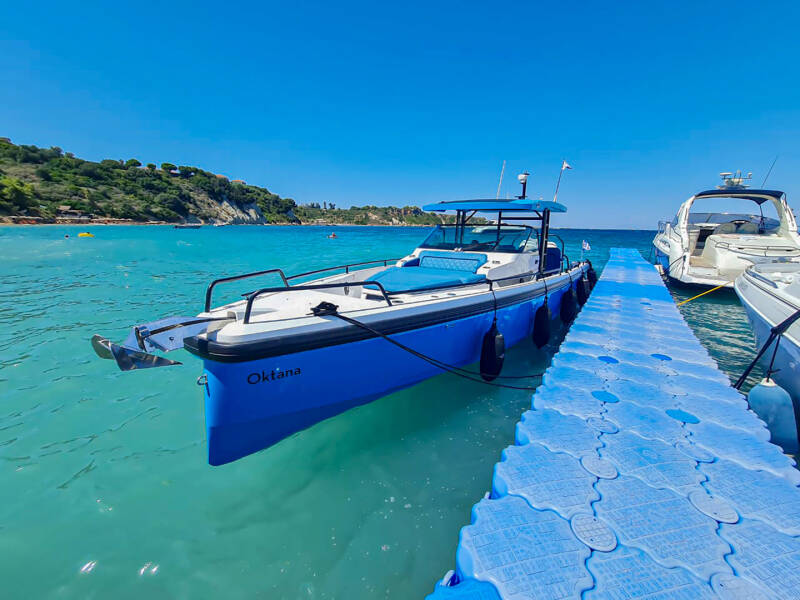 Axopar 37 Sun Top Oktana