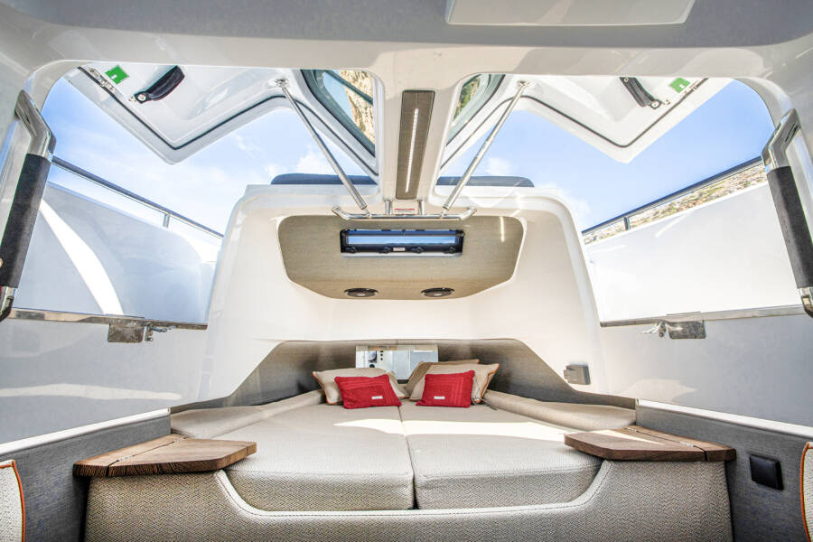 Axopar 37 Sun Top Enigma