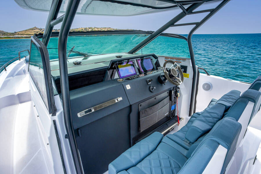 Axopar 37 Sun Top Paralos