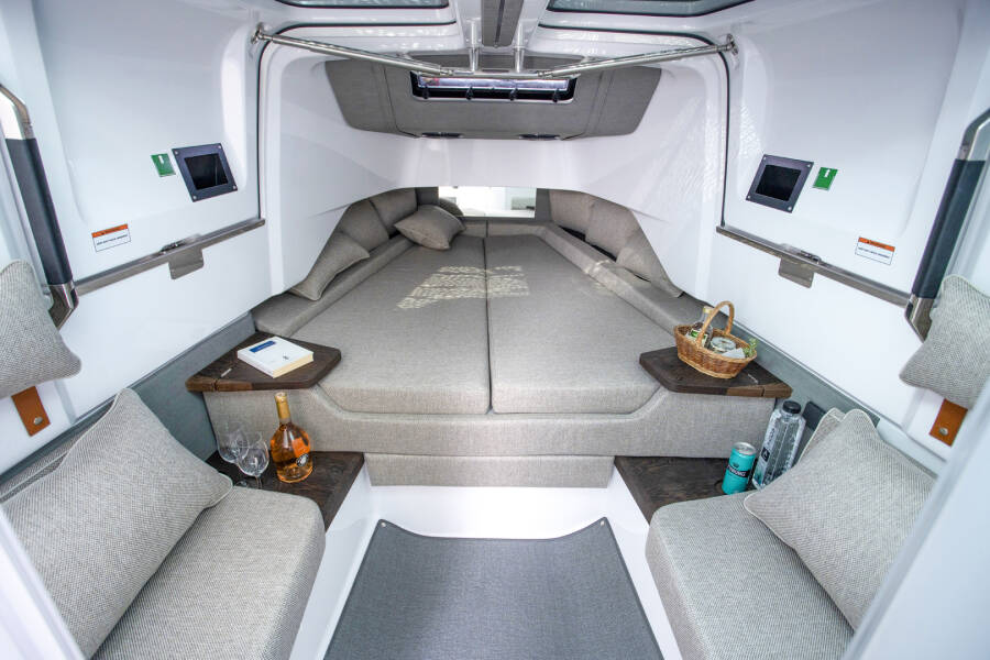 Axopar 37 Sun Top Paralos