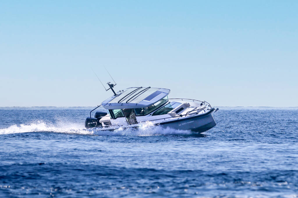 Axopar 37 XC Cross Cabin  