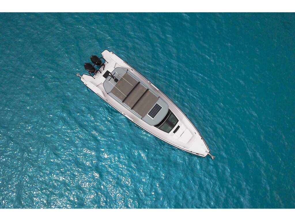Axopar 37 XC Cross Cabin  