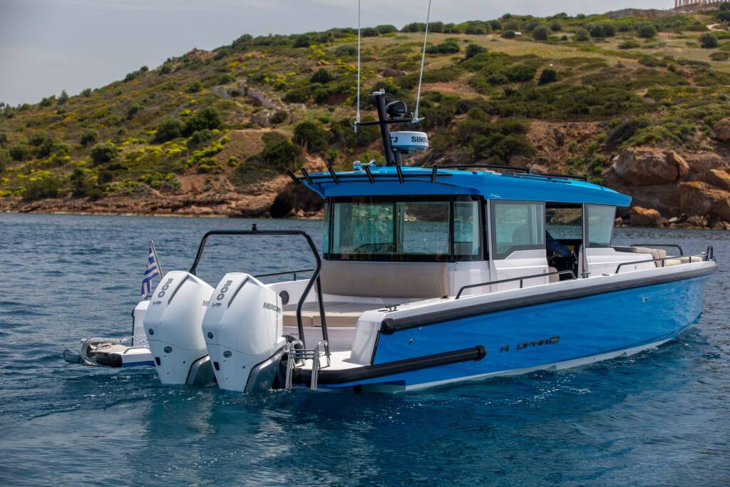 Axopar 37 XC Cross Cabin  VIDA