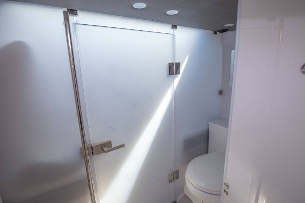 Axopar 37 XC Cross Cabin  VIDA