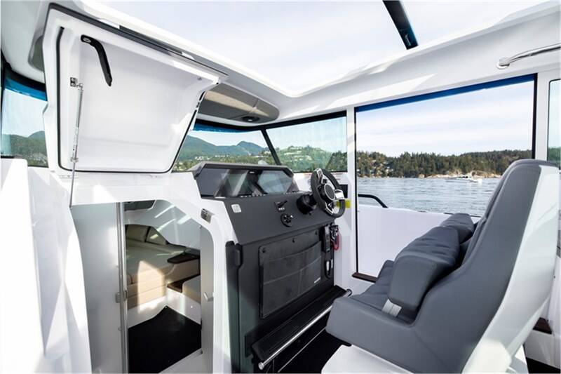 Axopar 37 XC Cross Cabin Axopar