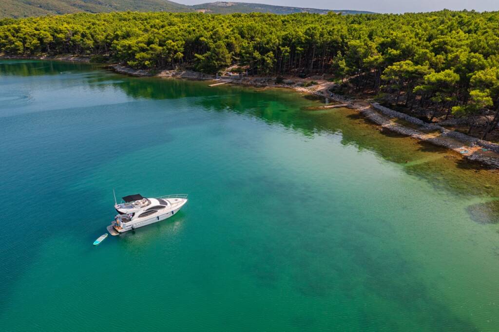 Azimut 42 Eisbär