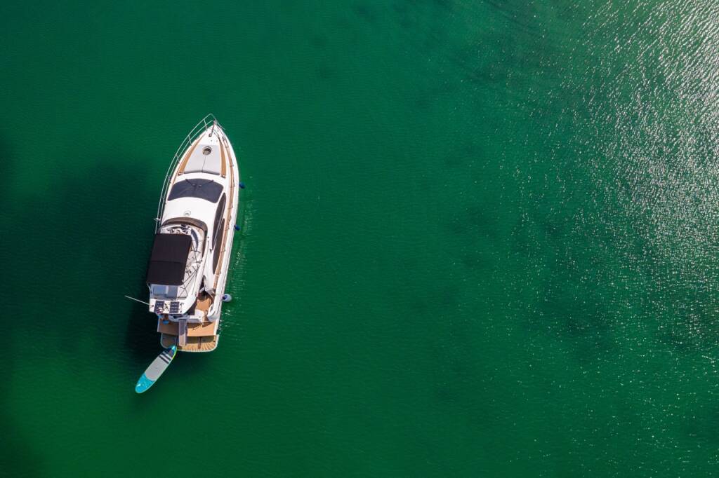 Azimut 42 Eisbär