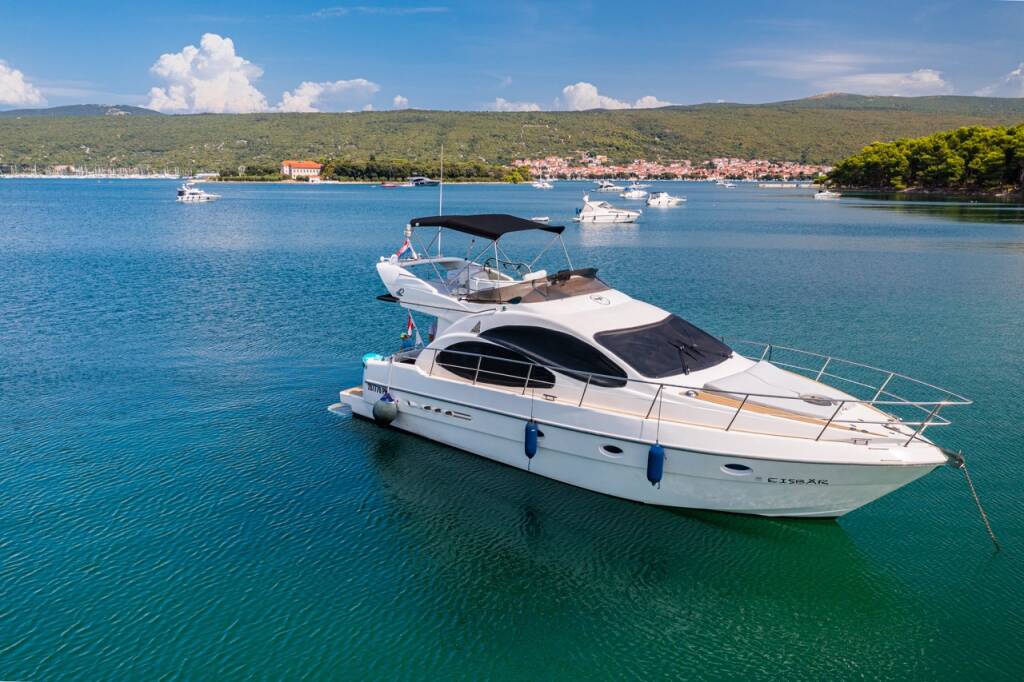 Azimut 42 Eisbär