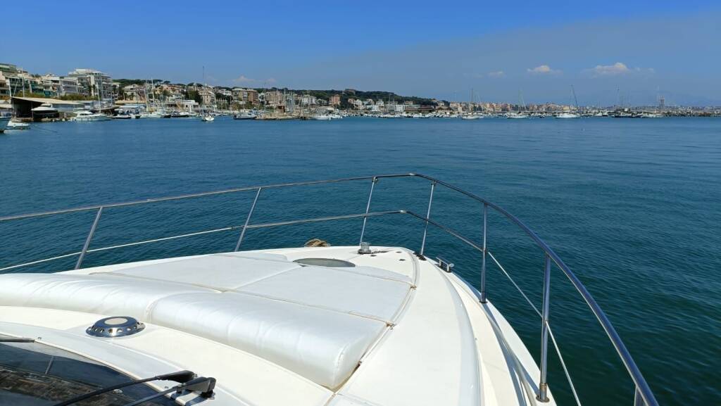 AZIMUT 46 AZIMUT 46 (App)