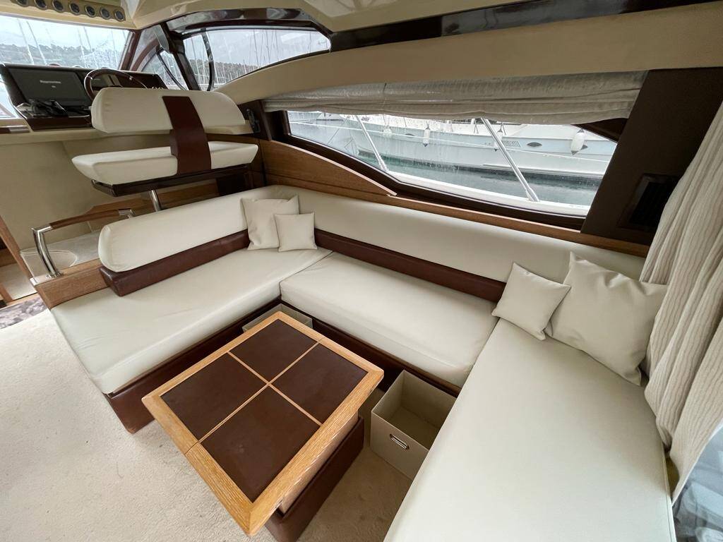 Azimut 47 Kecalu