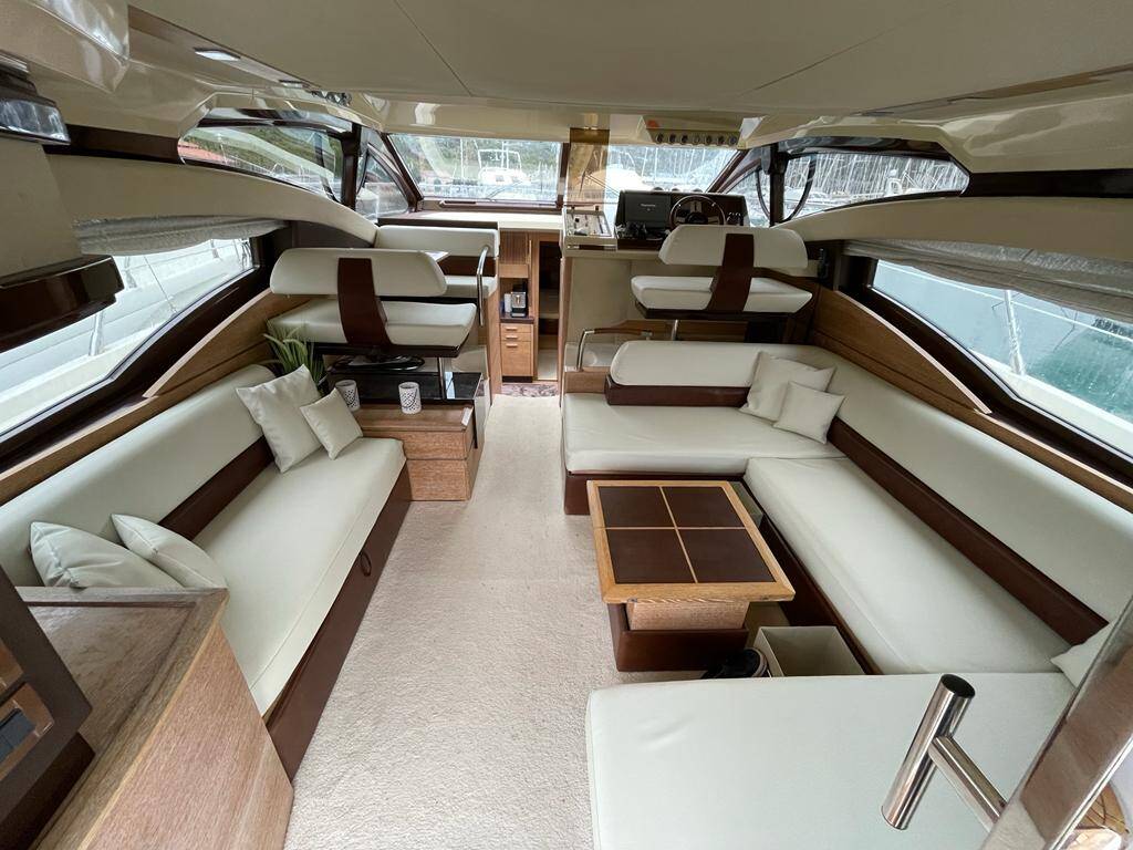 Azimut 47 Kecalu