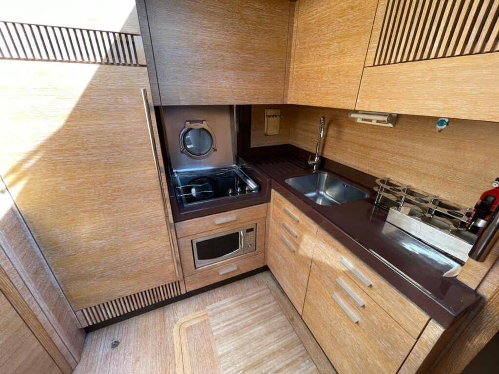 Azimut 47 Kecalu