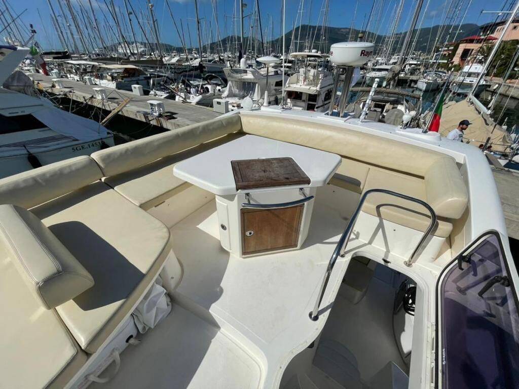 Azimut 47 Kecalu