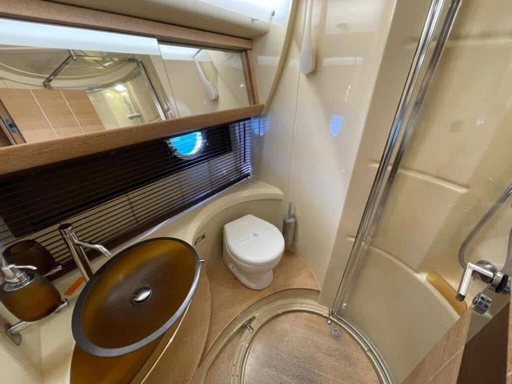 Azimut 47 Kecalu