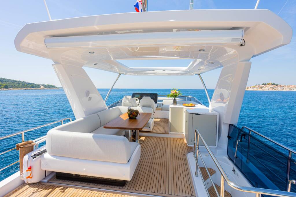 Azimut 60 GENESIS