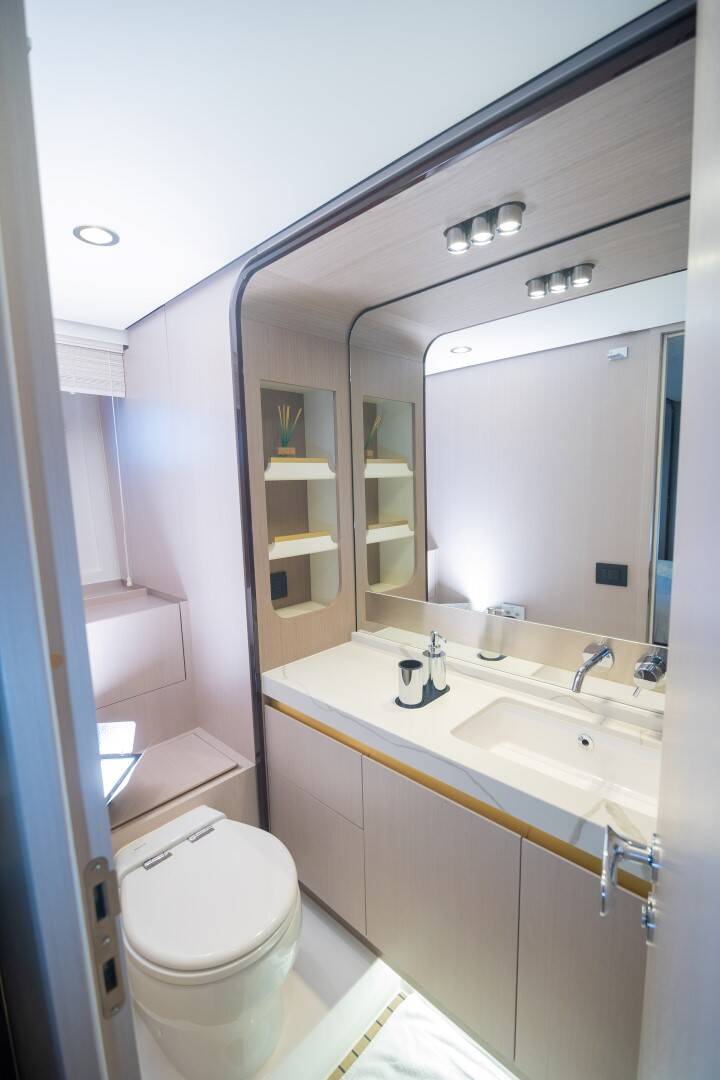 Azimut 60 GENESIS