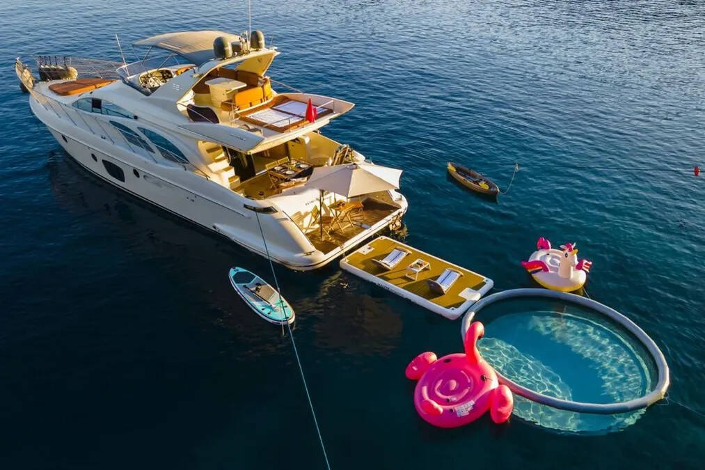 Azimut 62 Fly Efe 01
