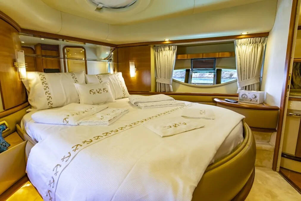 Azimut 62 Fly Efe 01