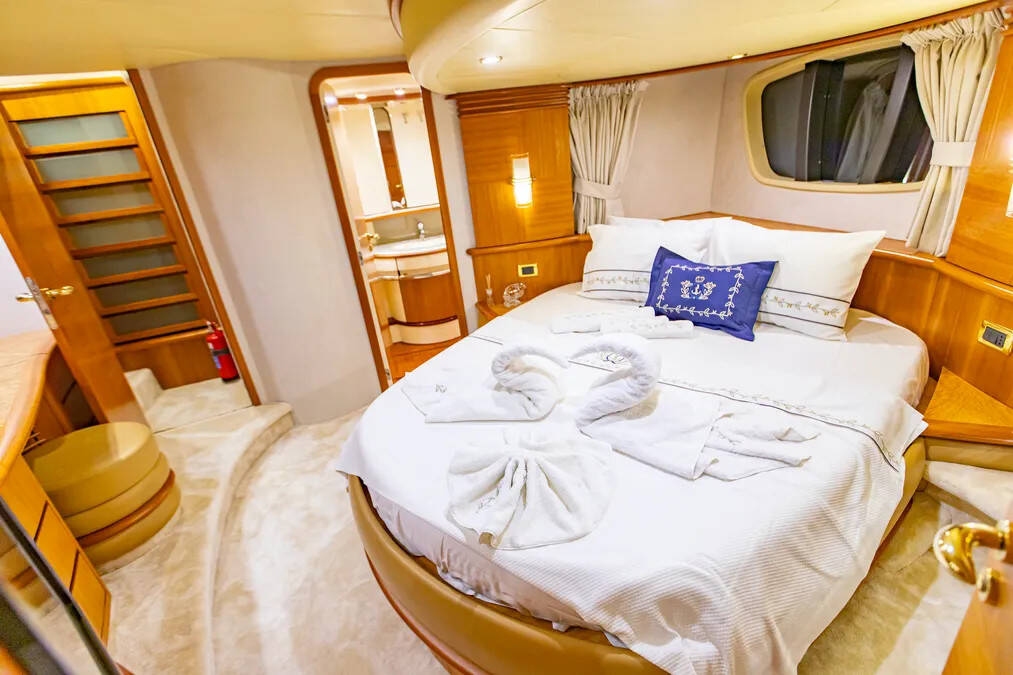 Azimut 62 Fly Efe 01